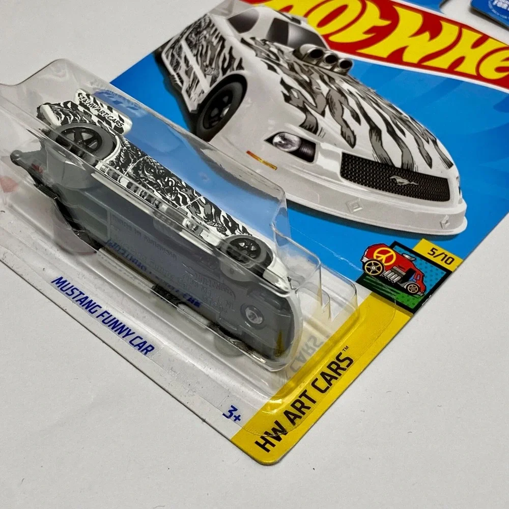 Hot‎ Wheels Mustang Funny Car 112/250 White HW Art Cars 5/10 Black Flames 1:64